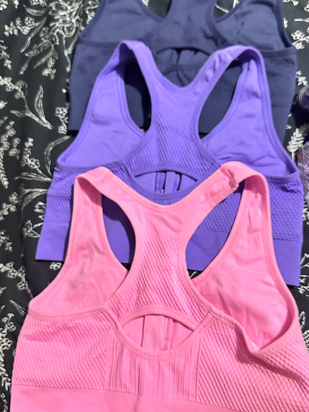 New Balance Zip-Front Sports Bras & Vibrant Purple-Pink Printed Set with shorts - Picture 4 of 8
